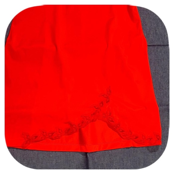 Vintage Retro Mid Century Red Lace Trimmed Mini Slip Dress w Coned Bust  Sz S - Picture 3 of 4